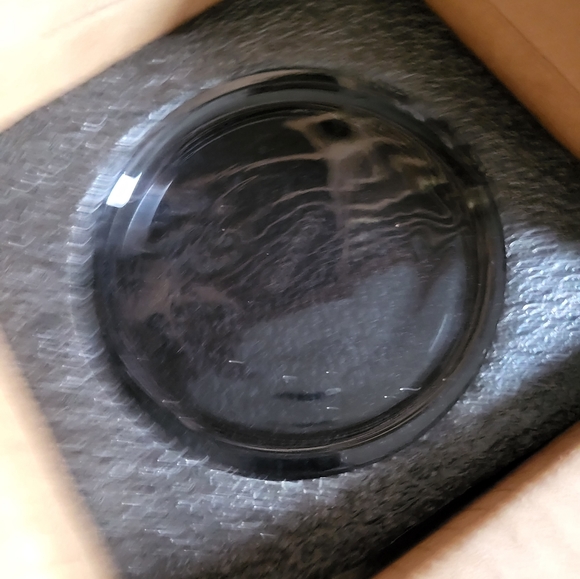 NEW - Voluspa Maison Noir Luxe Candle - Picture 3 of 3